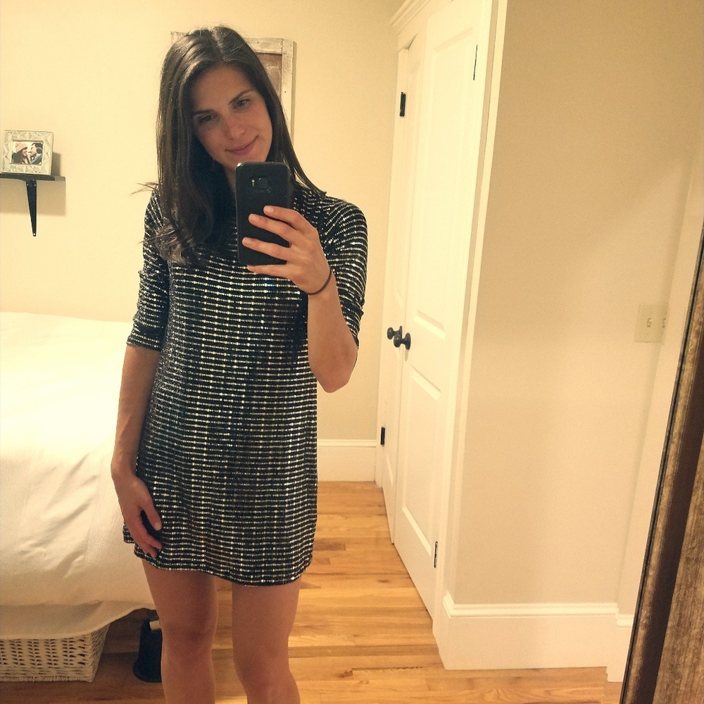 Veronicam short- length sequined dress